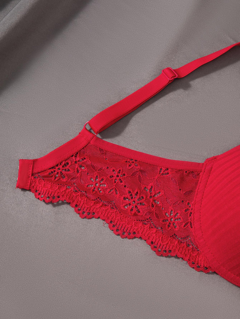 Soutien-gorge push-up en dentelle en forme de coquillage avec dos anti-affaissement